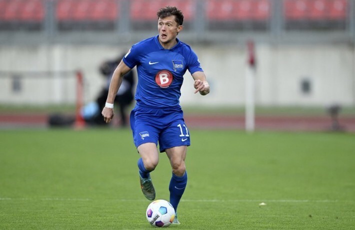 爱游戏直播-柏林赫塔前锋状态神勇，成为球队得分保障