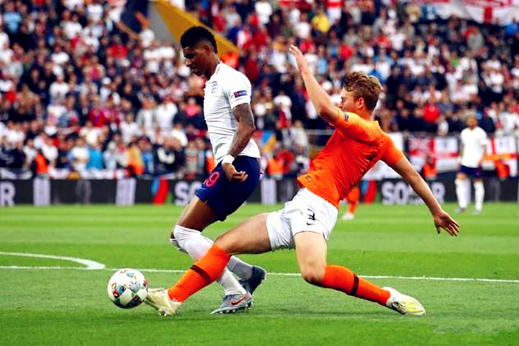 包含瑞典队壮怀激烈,成功晋级欧国联半决赛的词条 包含瑞典队壮怀激烈,成功晋级欧国联半决赛的词条