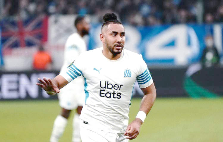 爱游戏培训-马赛球员在比赛中表现出色，受到球迷赞扬