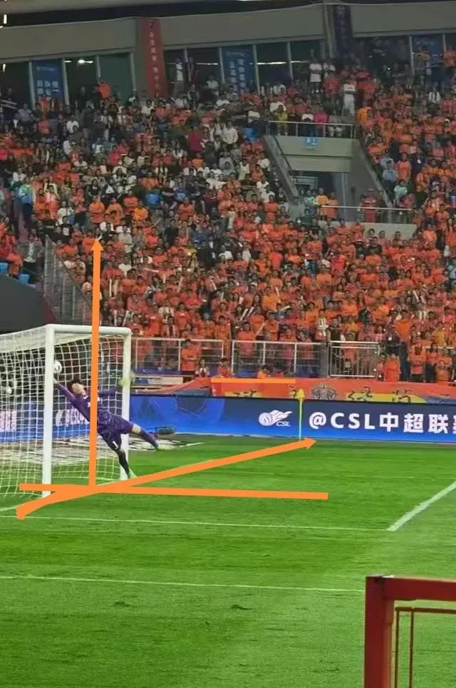 精湛的带球突破,球员频频制造威胁的简单介绍 精湛的带球突破,球员频频制造威胁的简单介绍