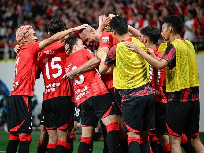 关于球队主力球员接连受伤,球队迎来阵容大调整的信息 关于球队主力球员接连受伤,球队迎来阵容大调整的信息