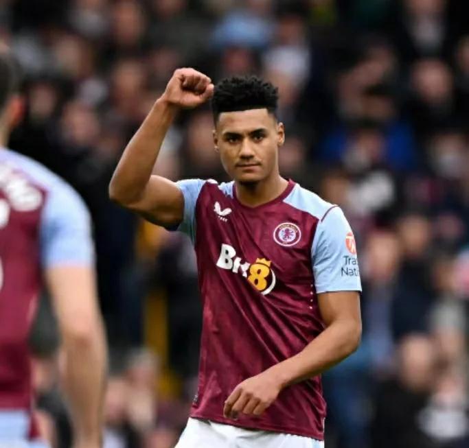 沃特福德门将成国家英雄,击退点球威胁 沃特福德门将成国家英雄,击退点球威胁