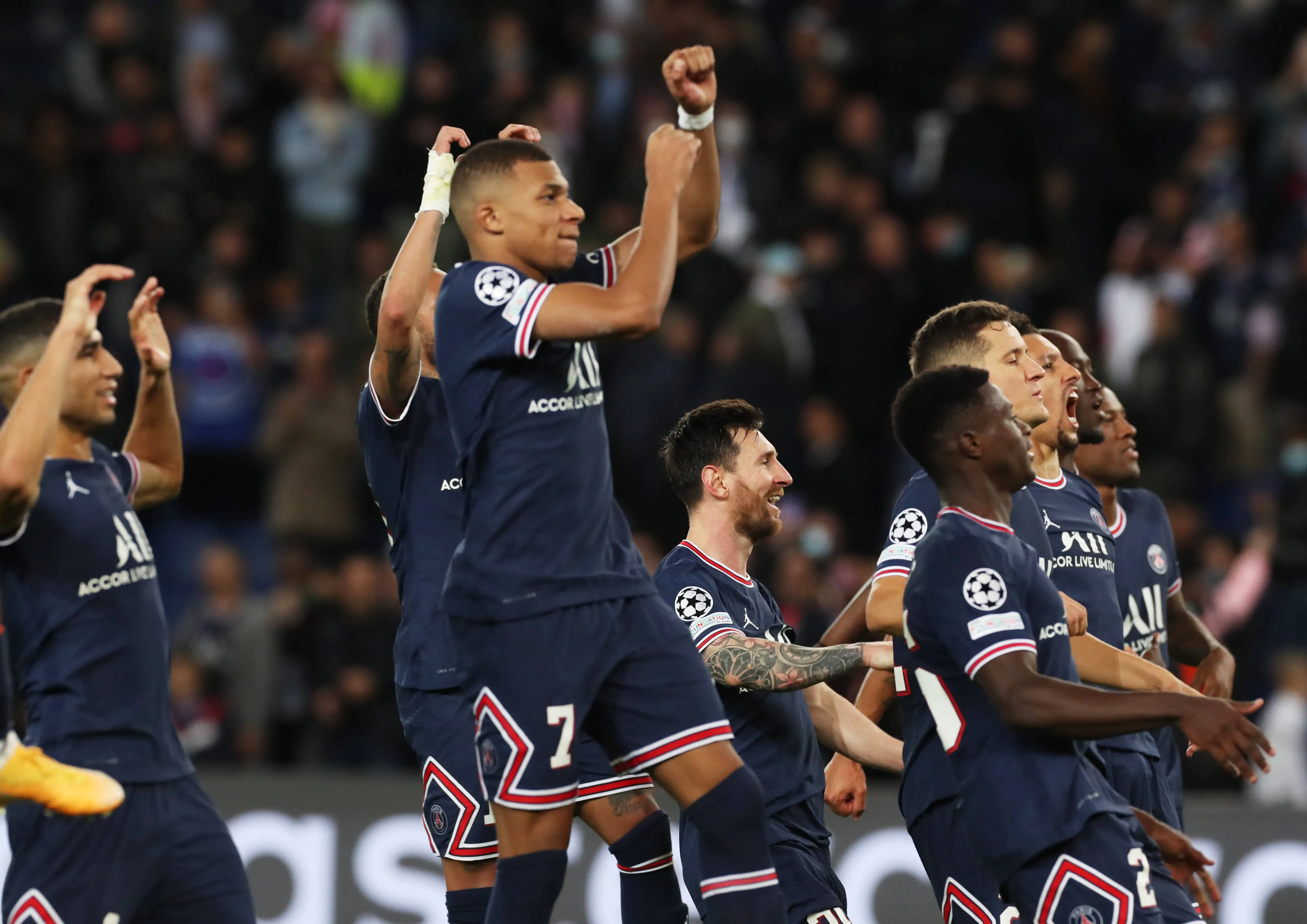 关于里昂力争联赛前进,球员全力以赴备战的信息 关于里昂力争联赛前进,球员全力以赴备战的信息