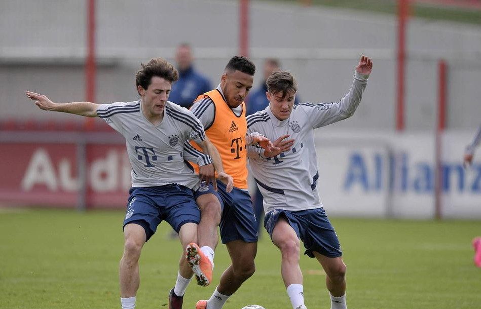 拜仁慕尼黑奋勇向前,准备全力拼抢的简单介绍 拜仁慕尼黑奋勇向前,准备全力拼抢的简单介绍