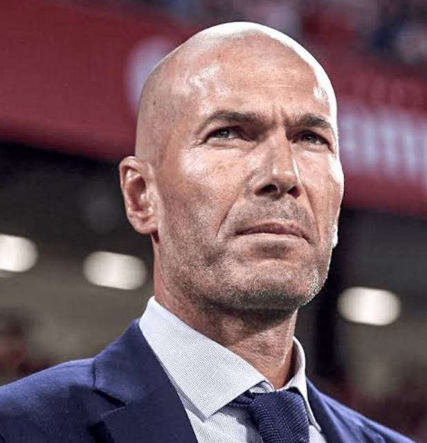 包含皇马主帅宣布辞职，谁将成为下一任齐达内？的词条