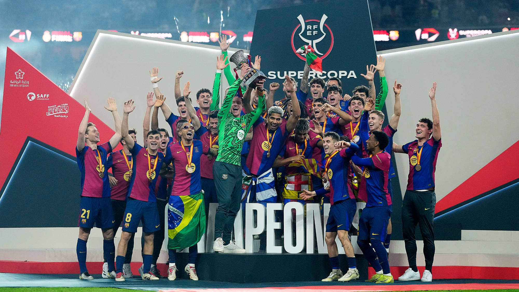 爱游戏在线登录-关于阿联酋球队出其不意逆袭，欧洲超级杯震撼开战的信息