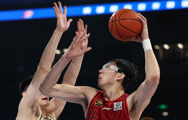 爱游戏活动-北京男篮备战新赛季，瞄准冠军目标前行的简单介绍