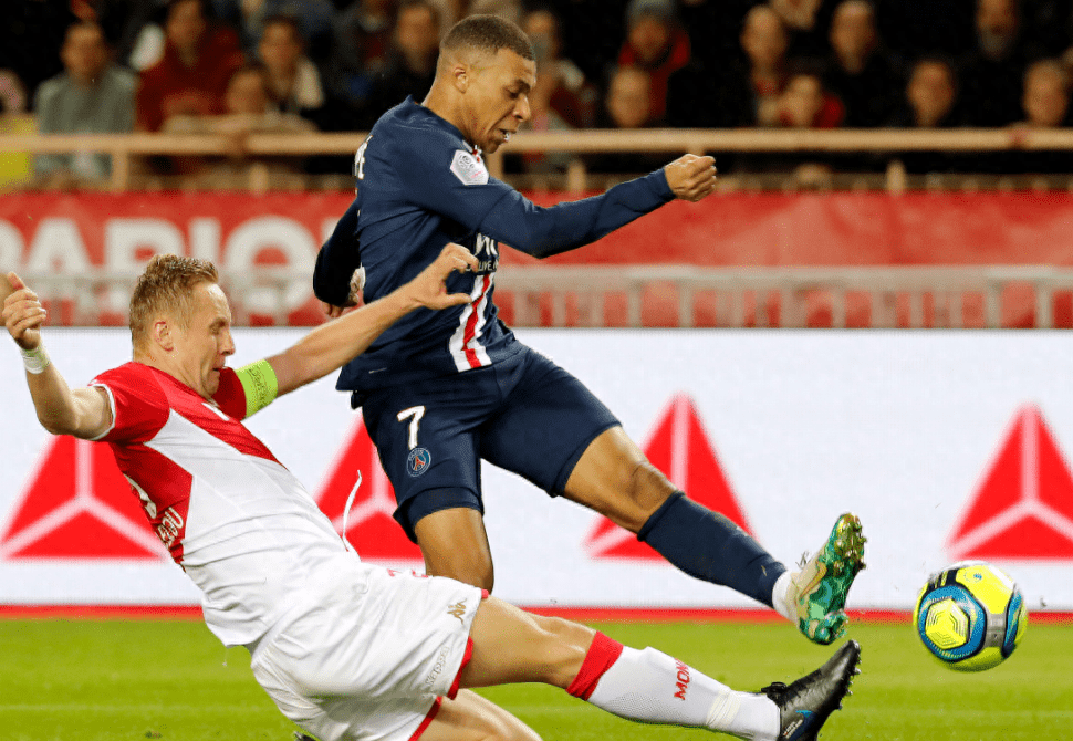 爱游戏网页版登录入口-汉诺威足球俱乐部在国内联赛中夺魁