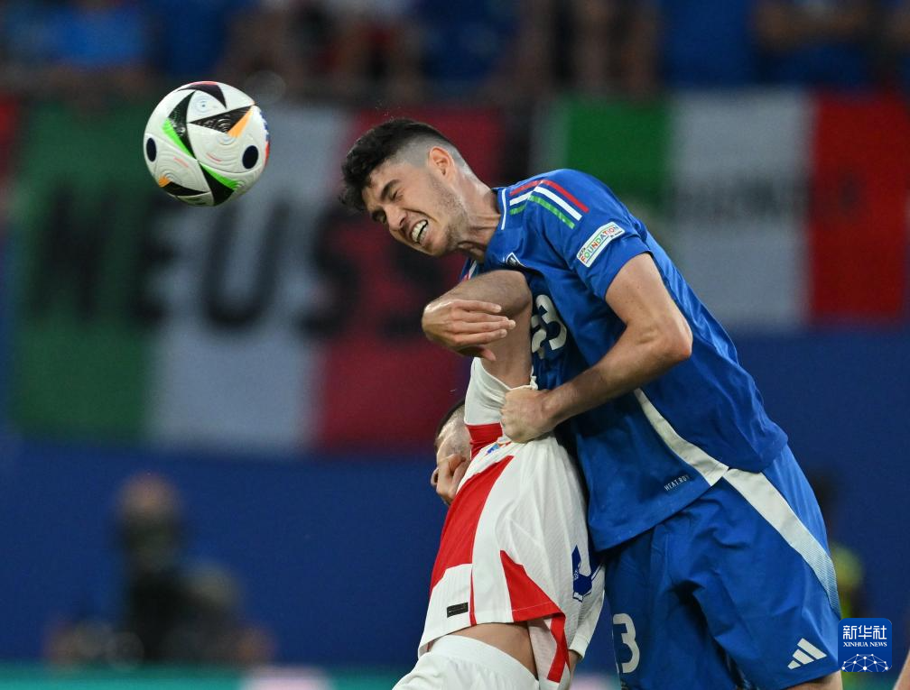 包含克罗地亚球队在比赛中脱颖而出，挺进欧洲杯的词条