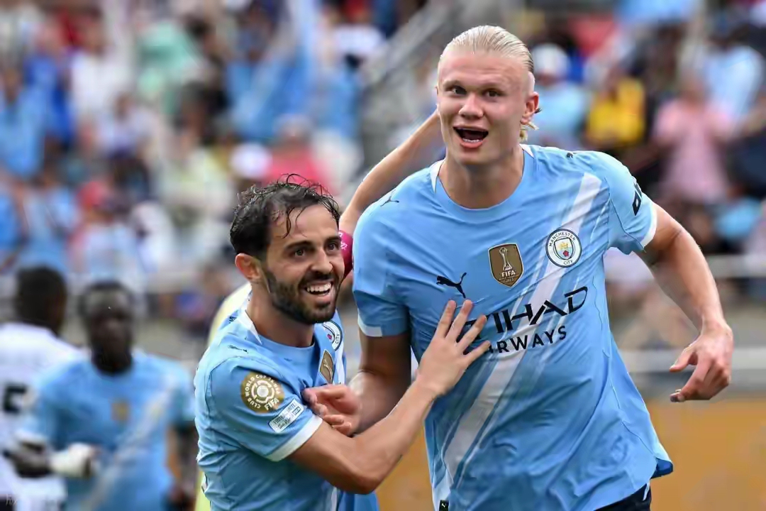 曼城霸气回归，继续领跑榜首